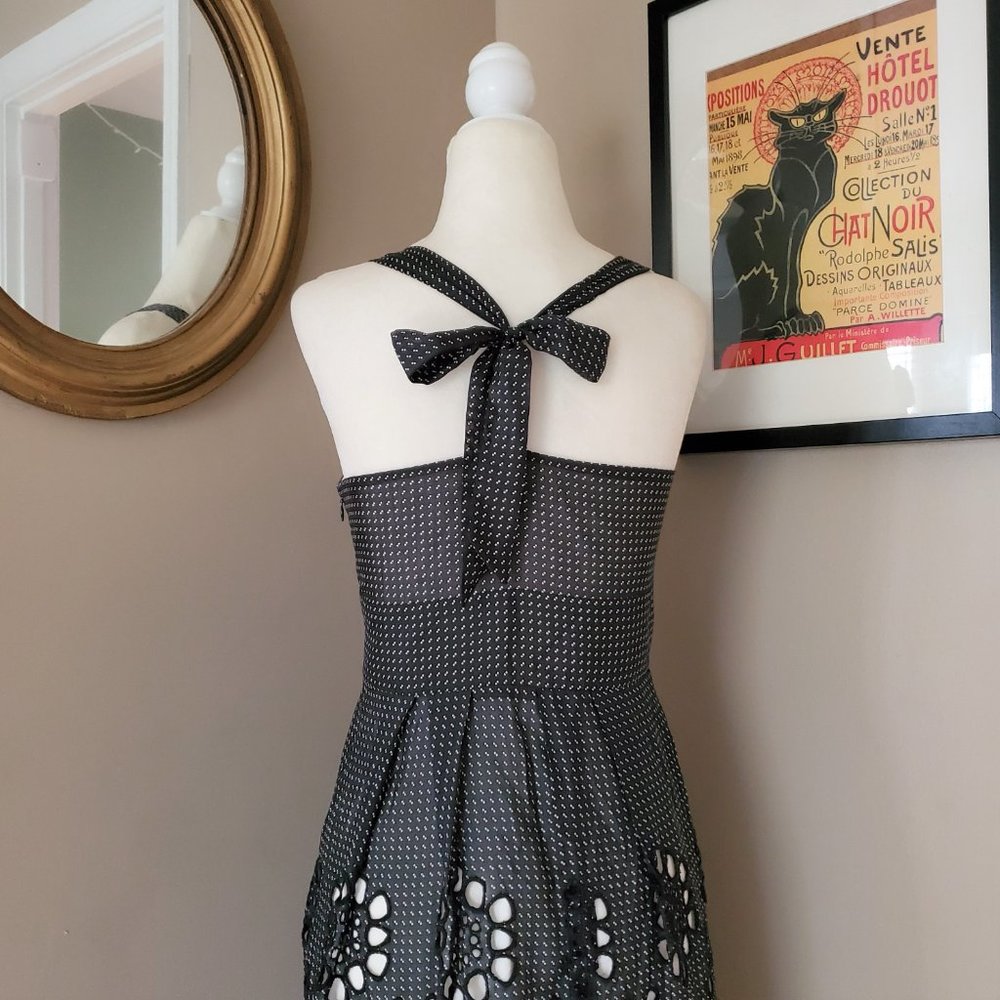 Eva Franco Black and White Eyelet Tie Back Dress Size 2 - Picture 8 of 16